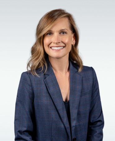 Lindsey Mayes headshot
